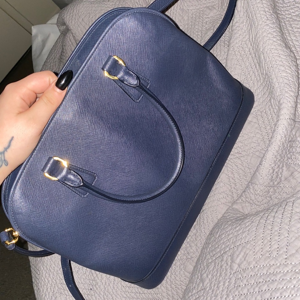 Prada bag - Picture 3 of 6